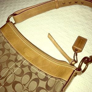 ⭐️⭐️Beautiful Coach Bag!!⭐️⭐️